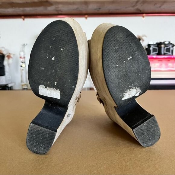 DOLLS KILL Koi Couture Platform Sandal - Picture 8 of 11